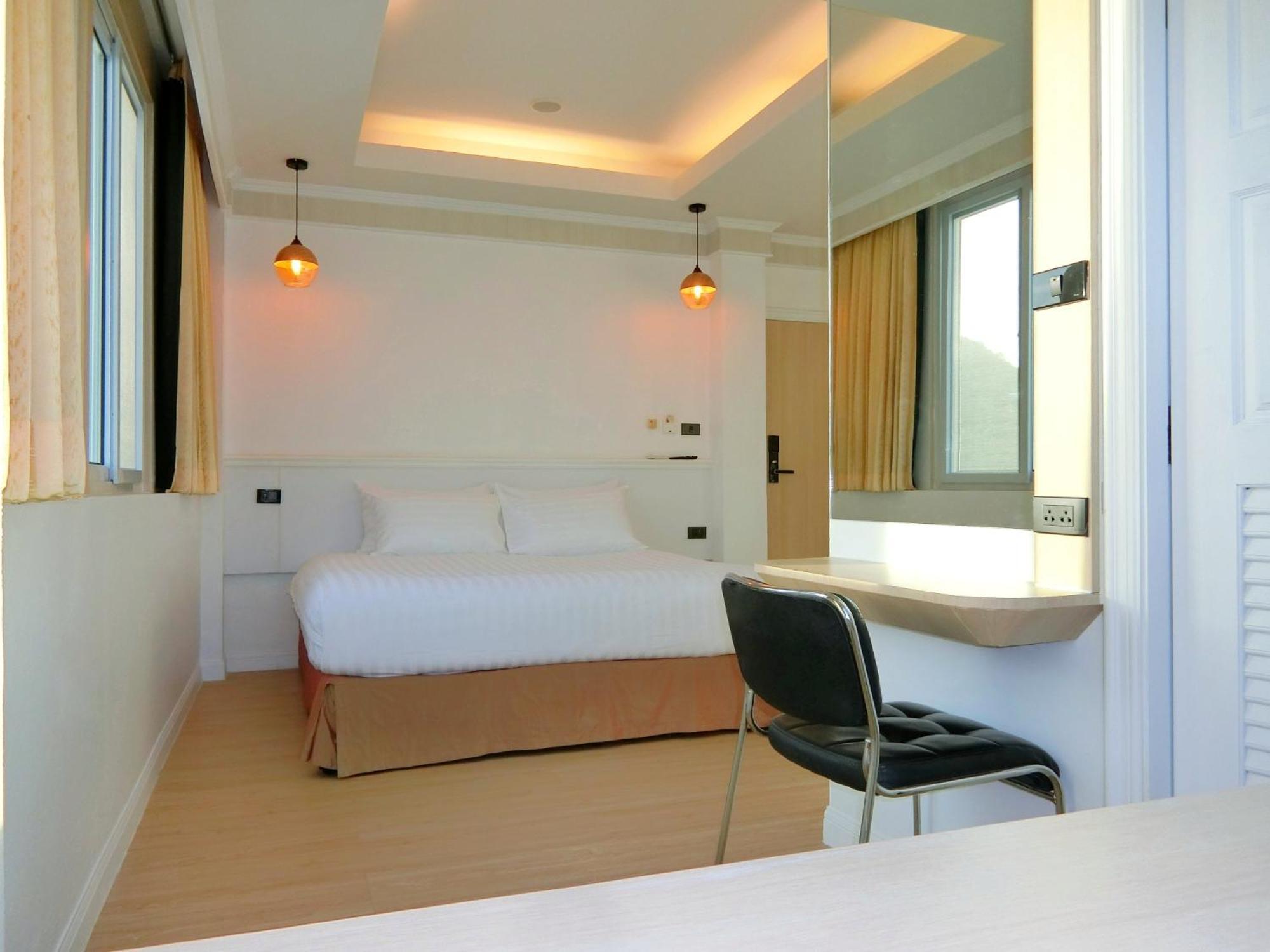 Sira Boutique Residence - Newly Renovated Patong Екстериор снимка