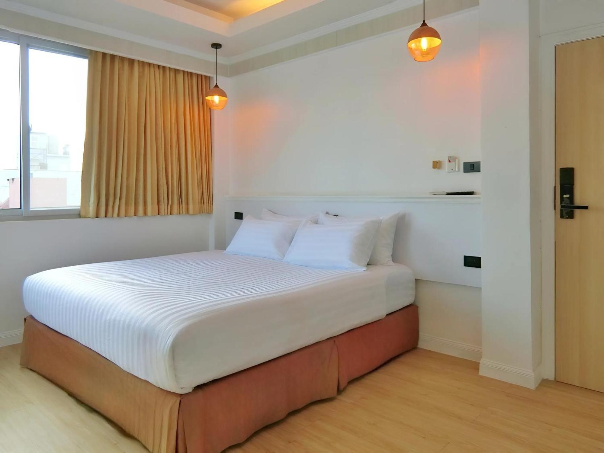 Sira Boutique Residence - Newly Renovated Patong Екстериор снимка