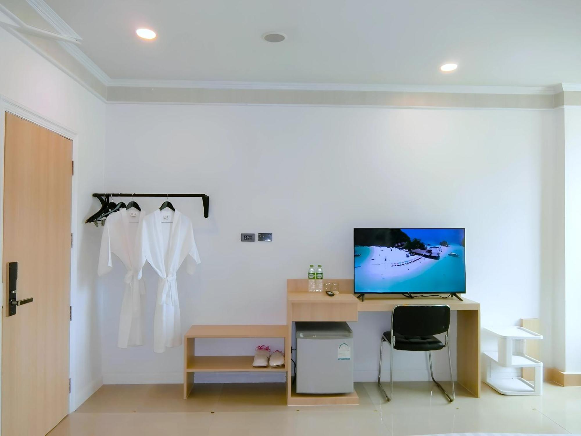 Sira Boutique Residence - Newly Renovated Patong Екстериор снимка