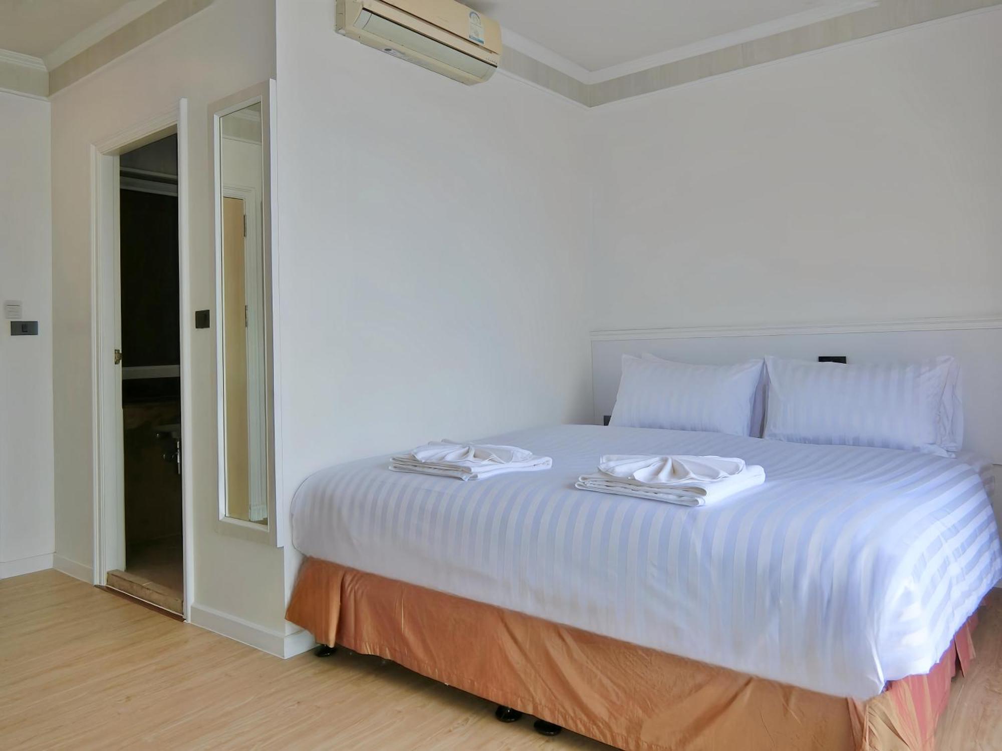 Sira Boutique Residence - Newly Renovated Patong Екстериор снимка
