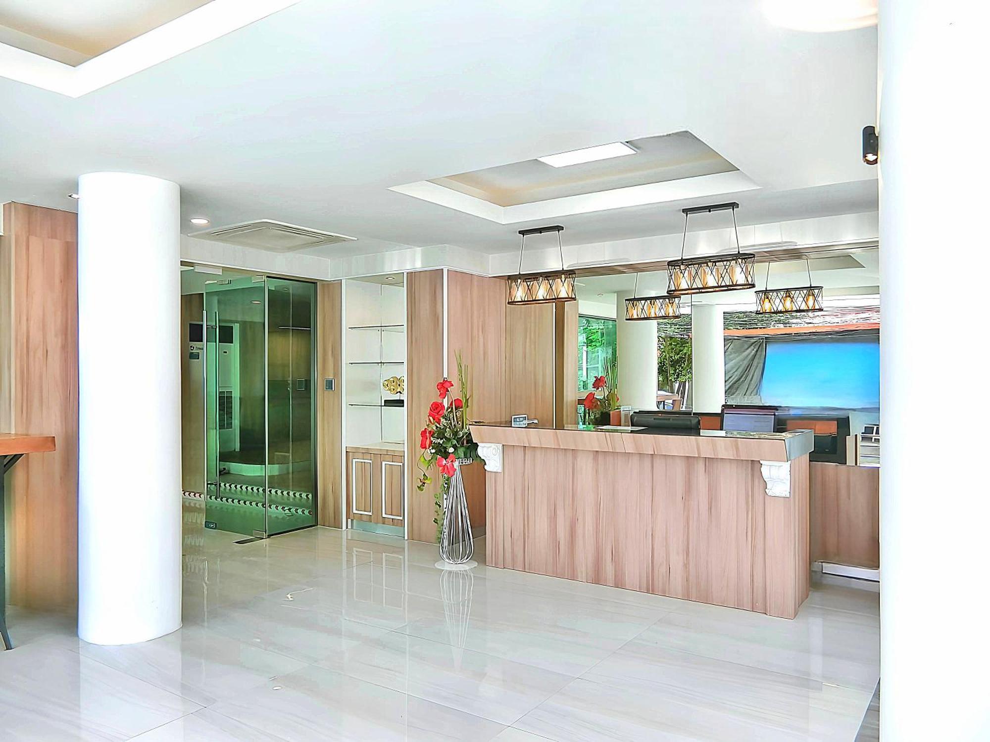 Sira Boutique Residence - Newly Renovated Patong Екстериор снимка