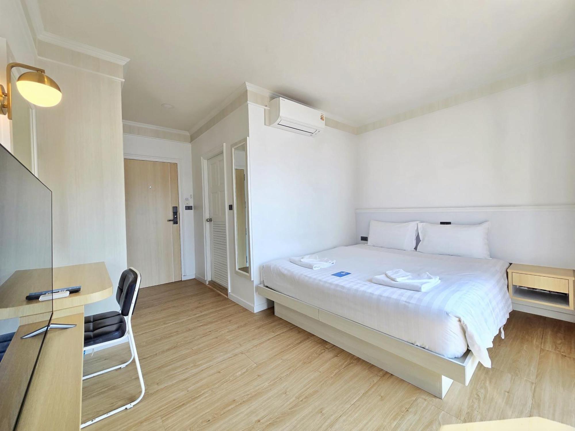 Sira Boutique Residence - Newly Renovated Patong Екстериор снимка